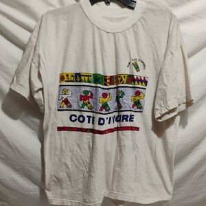 SALE! Vintage Cote D'Ivoire Graphic Indian Dance Tee (C-19)